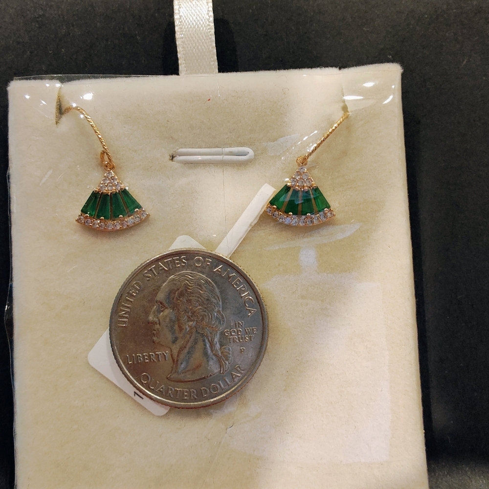Earrings - Picture 3 of 7
